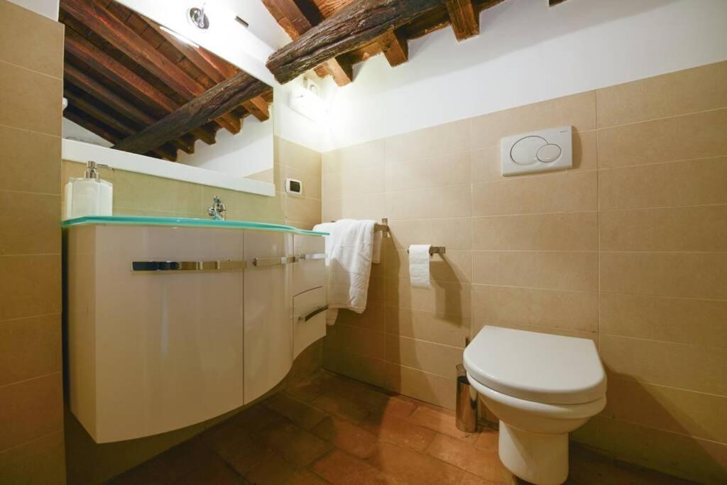 Ibernesi - Charming Apartment At The Roman Forums Exterior photo