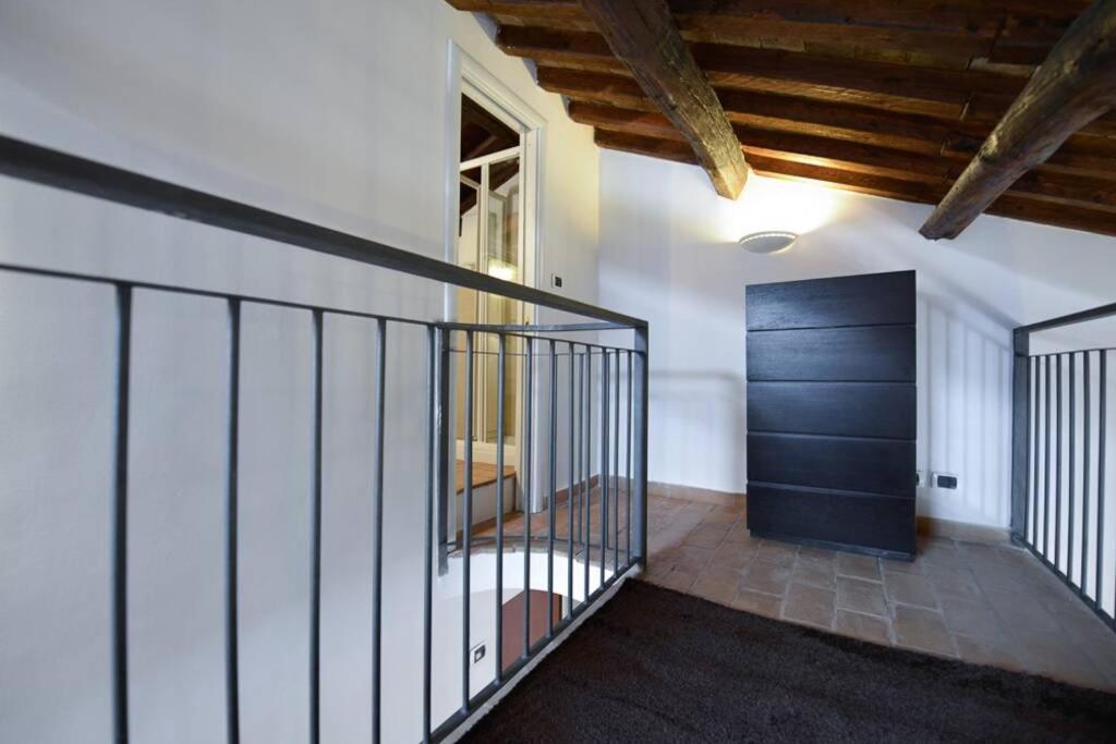 Ibernesi - Charming Apartment At The Roman Forums Exterior photo