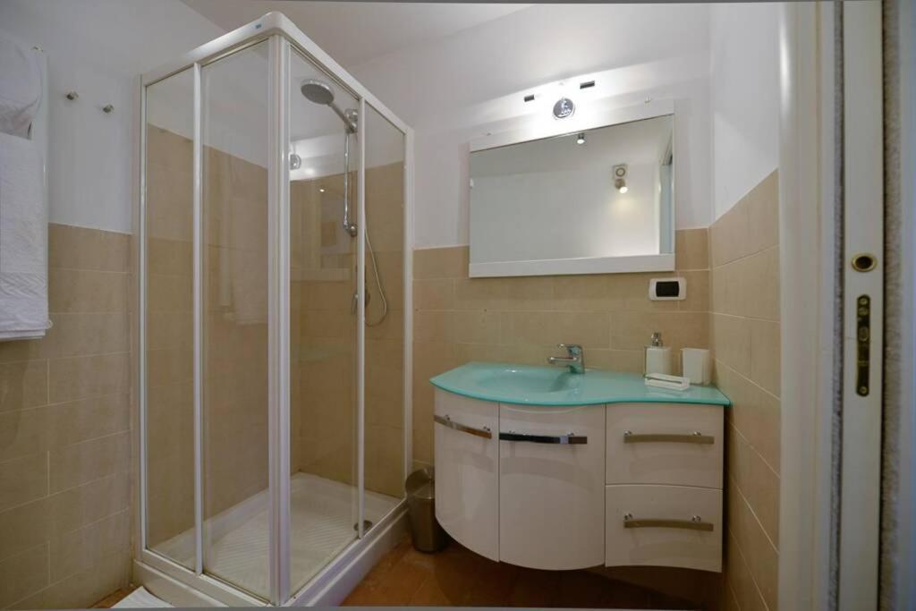 Ibernesi - Charming Apartment At The Roman Forums Exterior photo